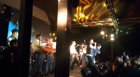 Mariachis en puerto morelos