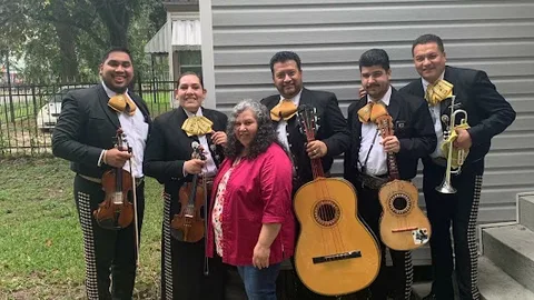 Mariachis mty